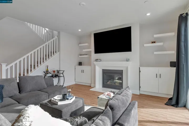 677 Belfonte, Oakley, California 94561