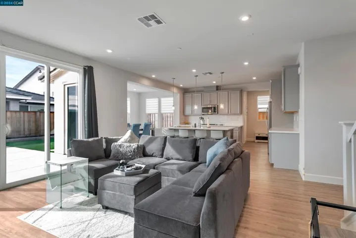677 Belfonte, Oakley, California 94561