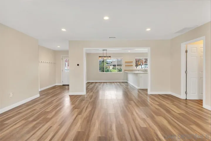 9357 Burning Tree Way, Santee, California 92071