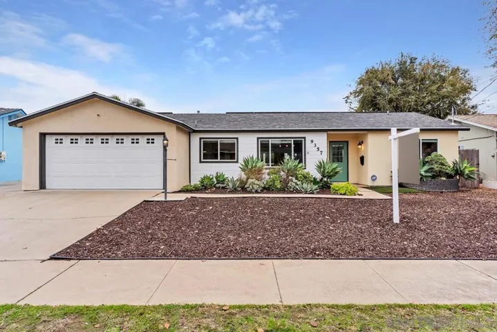 9357 Burning Tree Way, Santee, California 92071