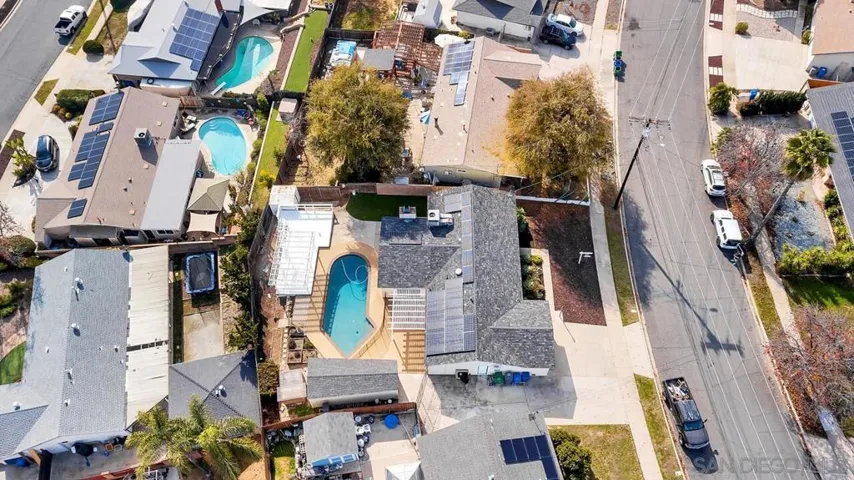 9357 Burning Tree Way, Santee, California 92071