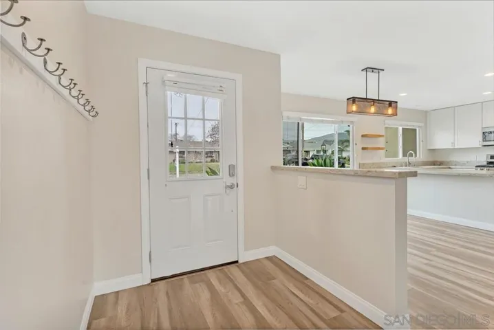 9357 Burning Tree Way, Santee, California 92071