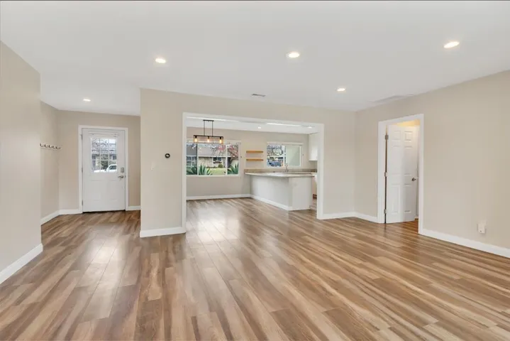 9357 Burning Tree Way, Santee, California 92071