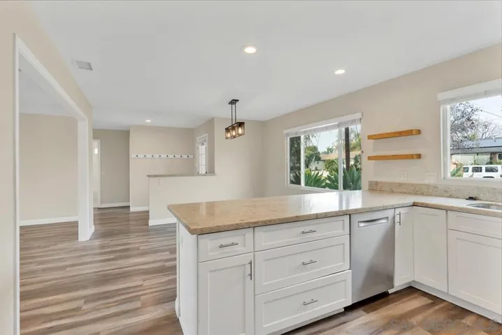 9357 Burning Tree Way, Santee, California 92071
