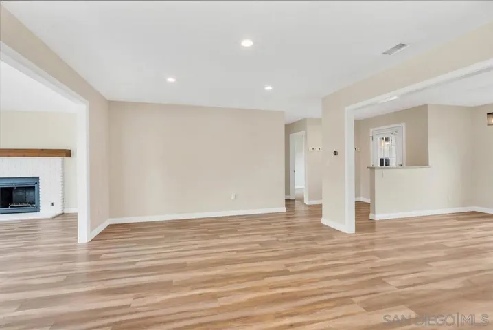 9357 Burning Tree Way, Santee, California 92071
