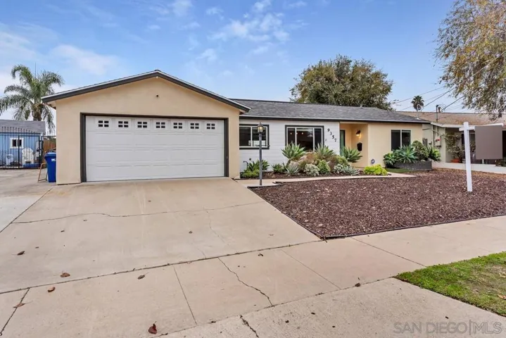 9357 Burning Tree Way, Santee, California 92071