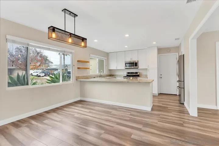 9357 Burning Tree Way, Santee, California 92071