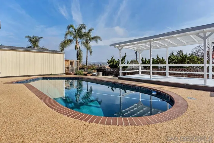 9357 Burning Tree Way, Santee, California 92071