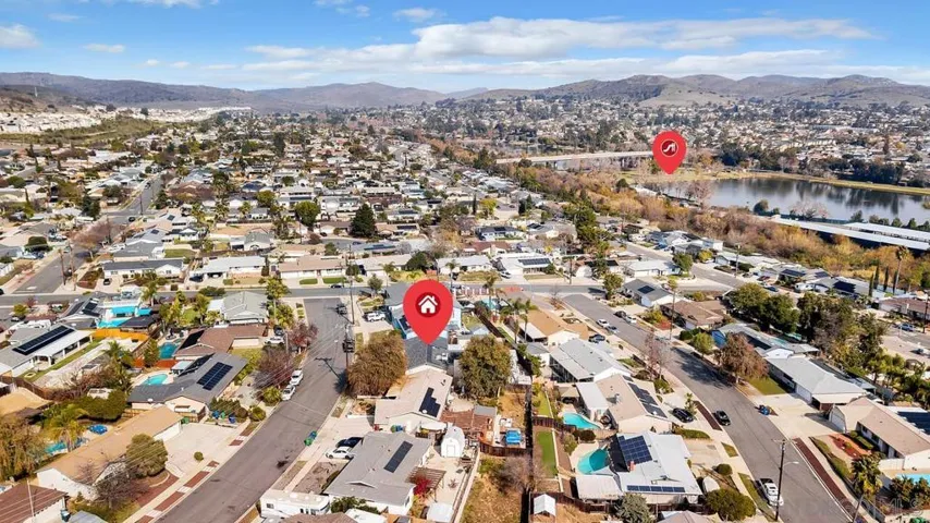 9357 Burning Tree Way, Santee, California 92071