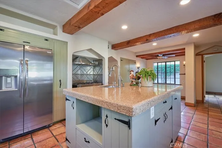 2575 2nd Street, La Verne, California 91750