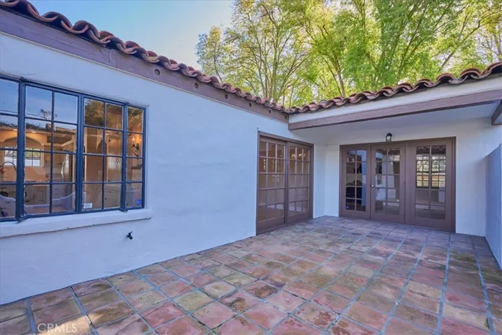 2575 2nd Street, La Verne, California 91750
