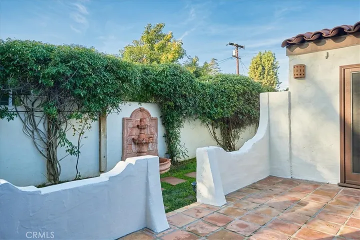 2575 2nd Street, La Verne, California 91750