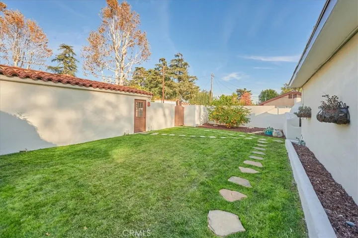 2575 2nd Street, La Verne, California 91750