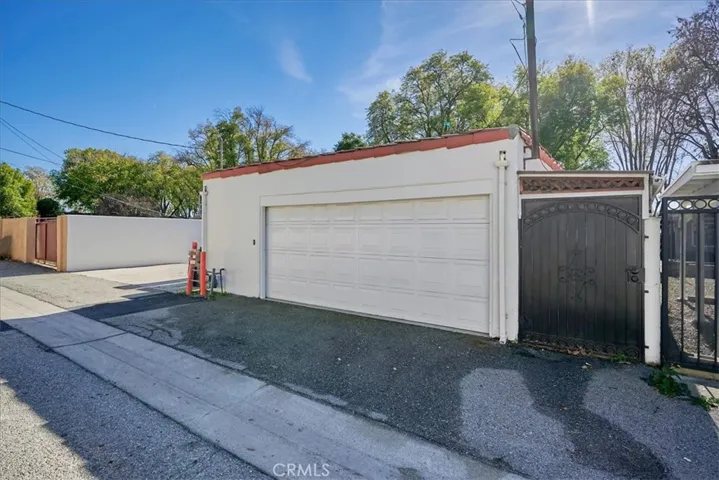 2575 2nd Street, La Verne, California 91750