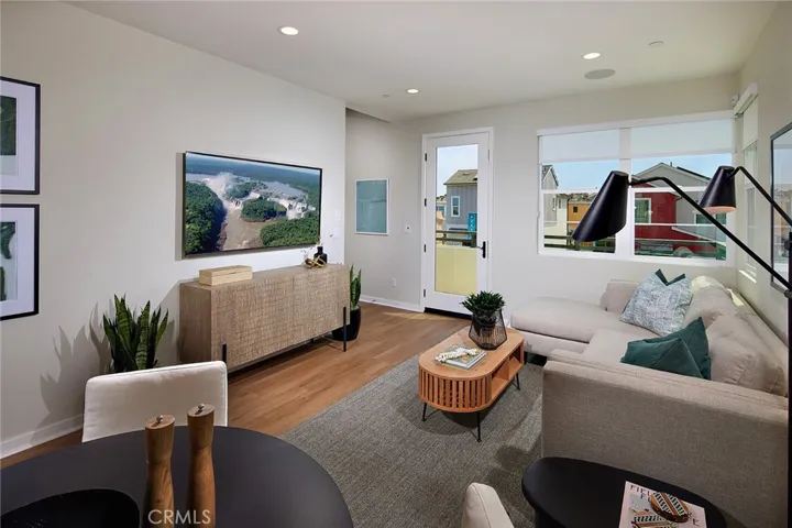 2437 E Hyde Paseo, Ontario, California 91762