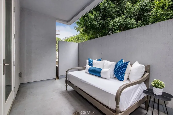 4240 Laurel Canyon Boulevard 106, Studio City, California 91604