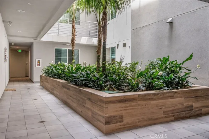 4240 Laurel Canyon Boulevard 106, Studio City, California 91604