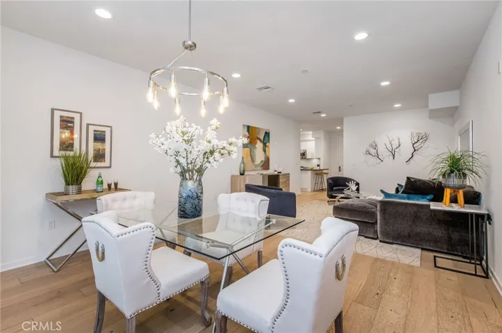 4240 Laurel Canyon Boulevard 106, Studio City, California 91604