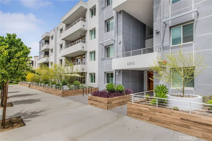 4240 Laurel Canyon Boulevard 106, Studio City, California 91604