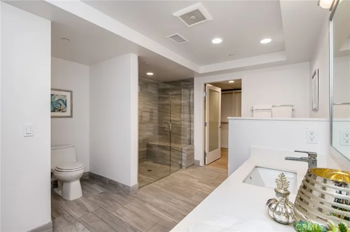 4240 Laurel Canyon Boulevard 106, Studio City, California 91604