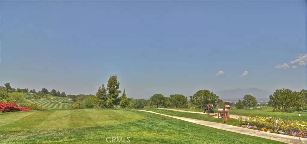Aliso Viejo Golf course - join to play or the social membership