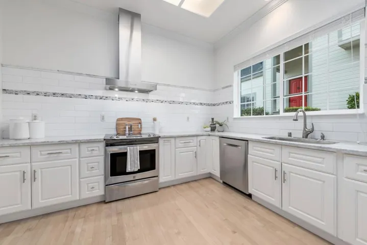 116 Birkdale Road, Half Moon Bay, California 94019