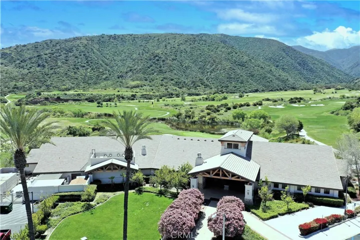 Eagle Glen Golf Club 1 Block away!
