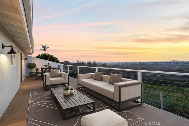 1861 Parkview Circle, Costa Mesa, California 92627