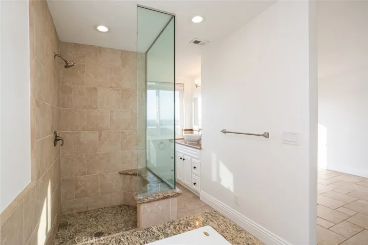 1861 Parkview Circle, Costa Mesa, California 92627