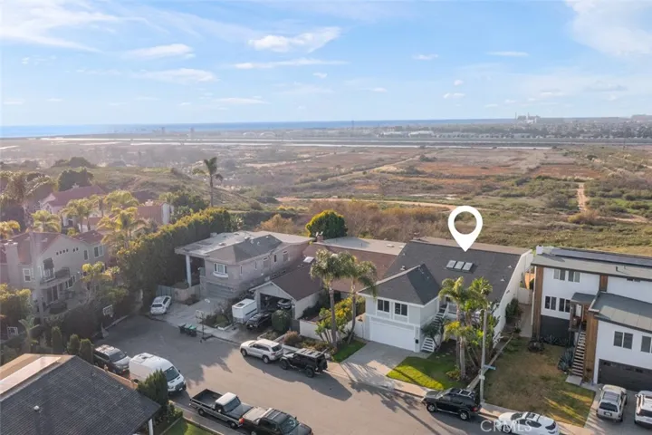 1861 Parkview Circle, Costa Mesa, California 92627