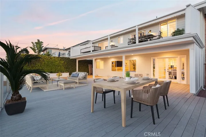 1861 Parkview Circle, Costa Mesa, California 92627
