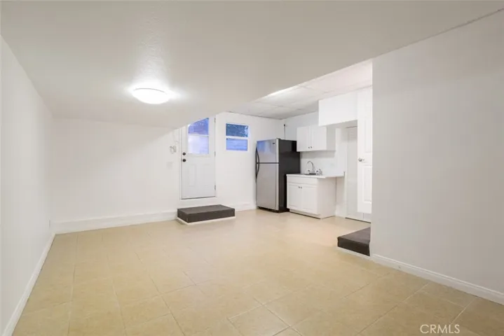 1861 Parkview Circle, Costa Mesa, California 92627