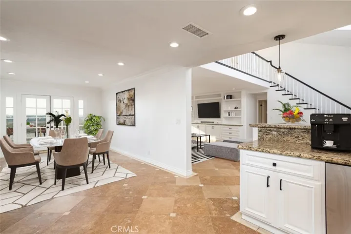 1861 Parkview Circle, Costa Mesa, California 92627