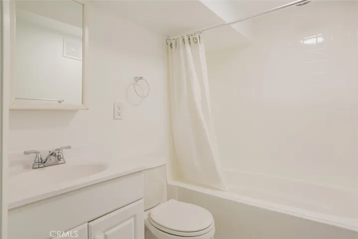 1861 Parkview Circle, Costa Mesa, California 92627
