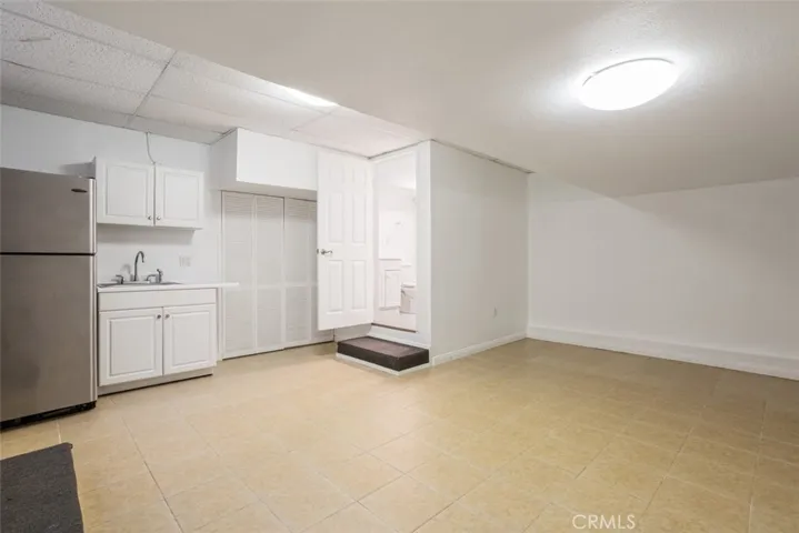 1861 Parkview Circle, Costa Mesa, California 92627