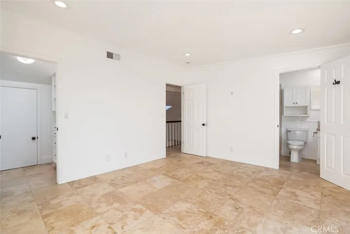 1861 Parkview Circle, Costa Mesa, California 92627