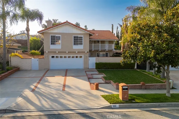 201 S Calle Diaz, Anaheim Hills, California 92807