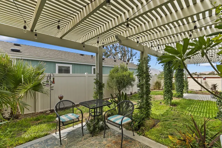 027_Back Patio