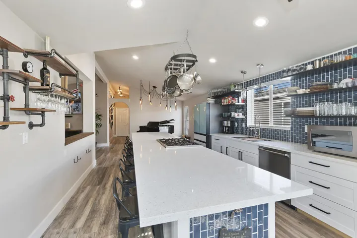012_Kitchen