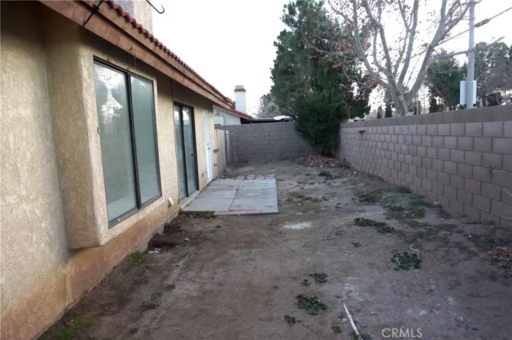 1007 Angela Court, Lancaster, California 93535