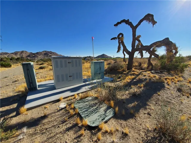 1 Ac Buena Vista Road, Lucerne Valley, California 92356