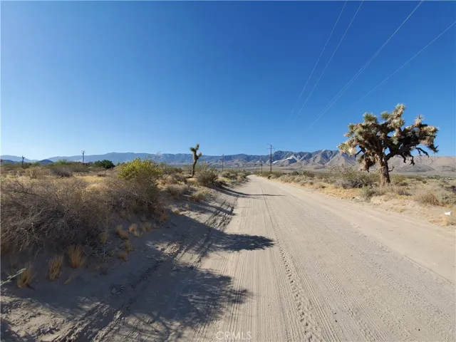 1 Ac Buena Vista Road, Lucerne Valley, California 92356