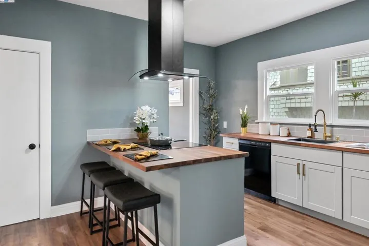 520 Jean St, Oakland, California 94610