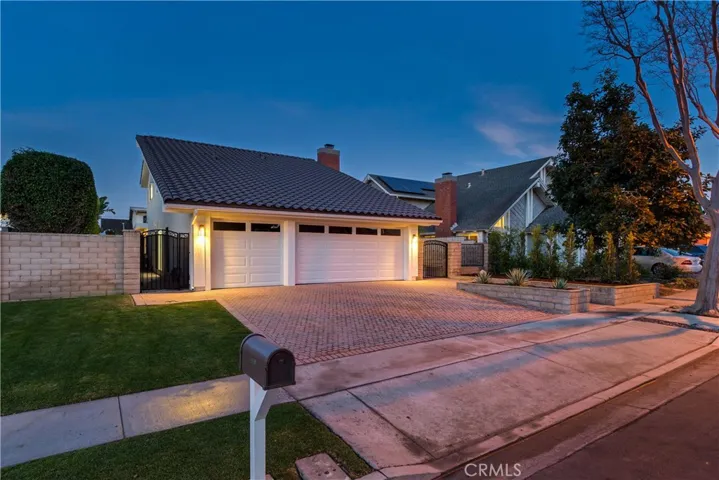 5051 Paris Way Y, Irvine, California 92604