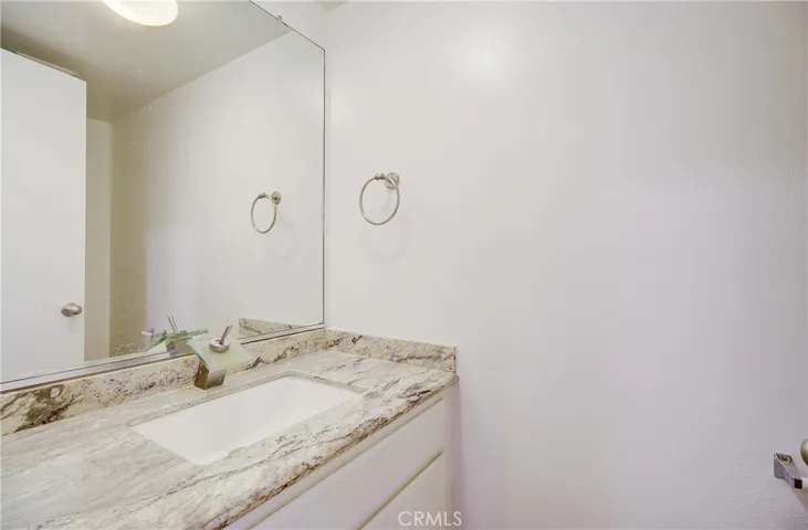 3301 Holly Grove Street, Westlake Village, California 91362