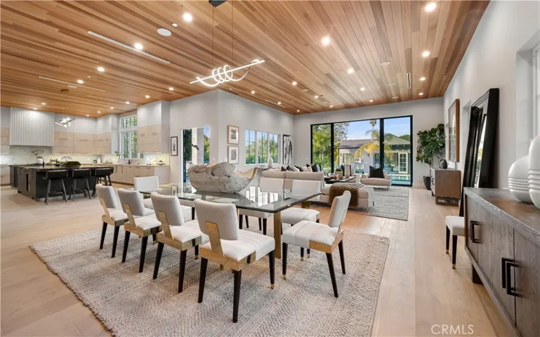 20511 Wells Drive, Woodland Hills, California 91364