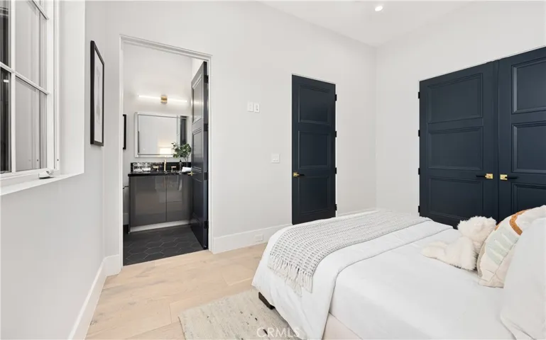 20511 Wells Drive, Woodland Hills, California 91364