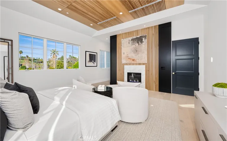20511 Wells Drive, Woodland Hills, California 91364