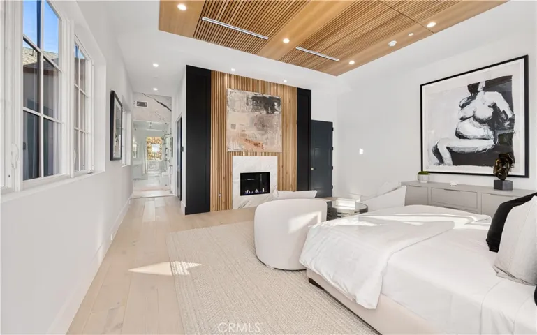 20511 Wells Drive, Woodland Hills, California 91364