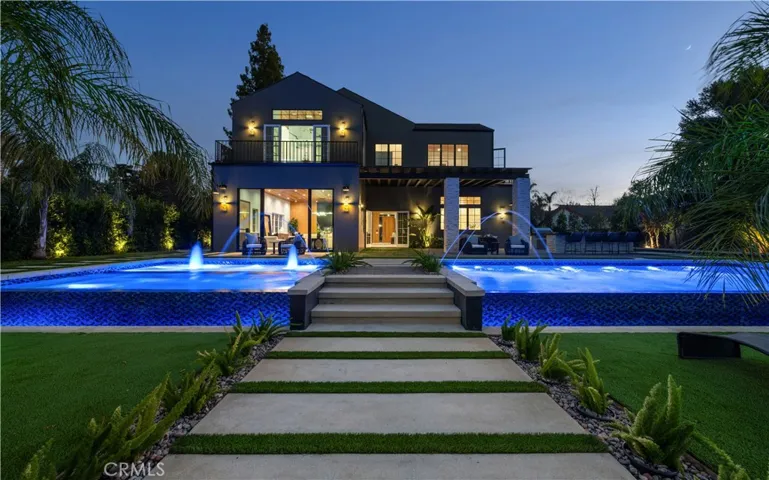 20511 Wells Drive, Woodland Hills, California 91364